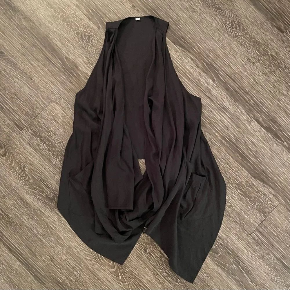 Lululemon tranquility sleeveless wrap